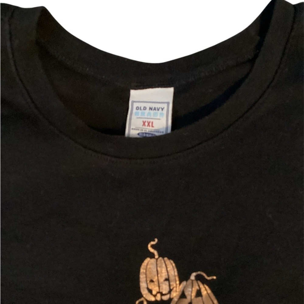 #124 Old Navy Black Short Tee w/ copper foil accent pumpkin Graphic size XXL